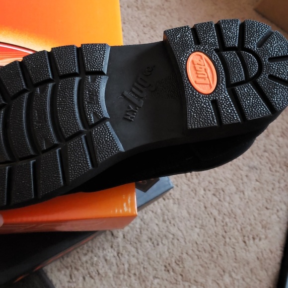 Boots size 9 - Picture 5 of 5